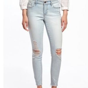 Old Navy rockstar " Mid rise/ Taille Mi-Basse" Size 8